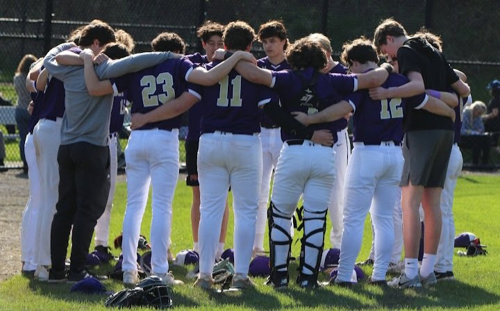 jimmykennedy50's tweet photo. Heartbreaking loss in NY State Regionals, but a season full of great memories with my Brothers. To the Seniors, so proud to have played with all of you &amp; I know all of you will make the world a better place in the future. Congratulations on graduation @CBASyracuse Class of 2024. https://t.co/KwNpheg5VZ