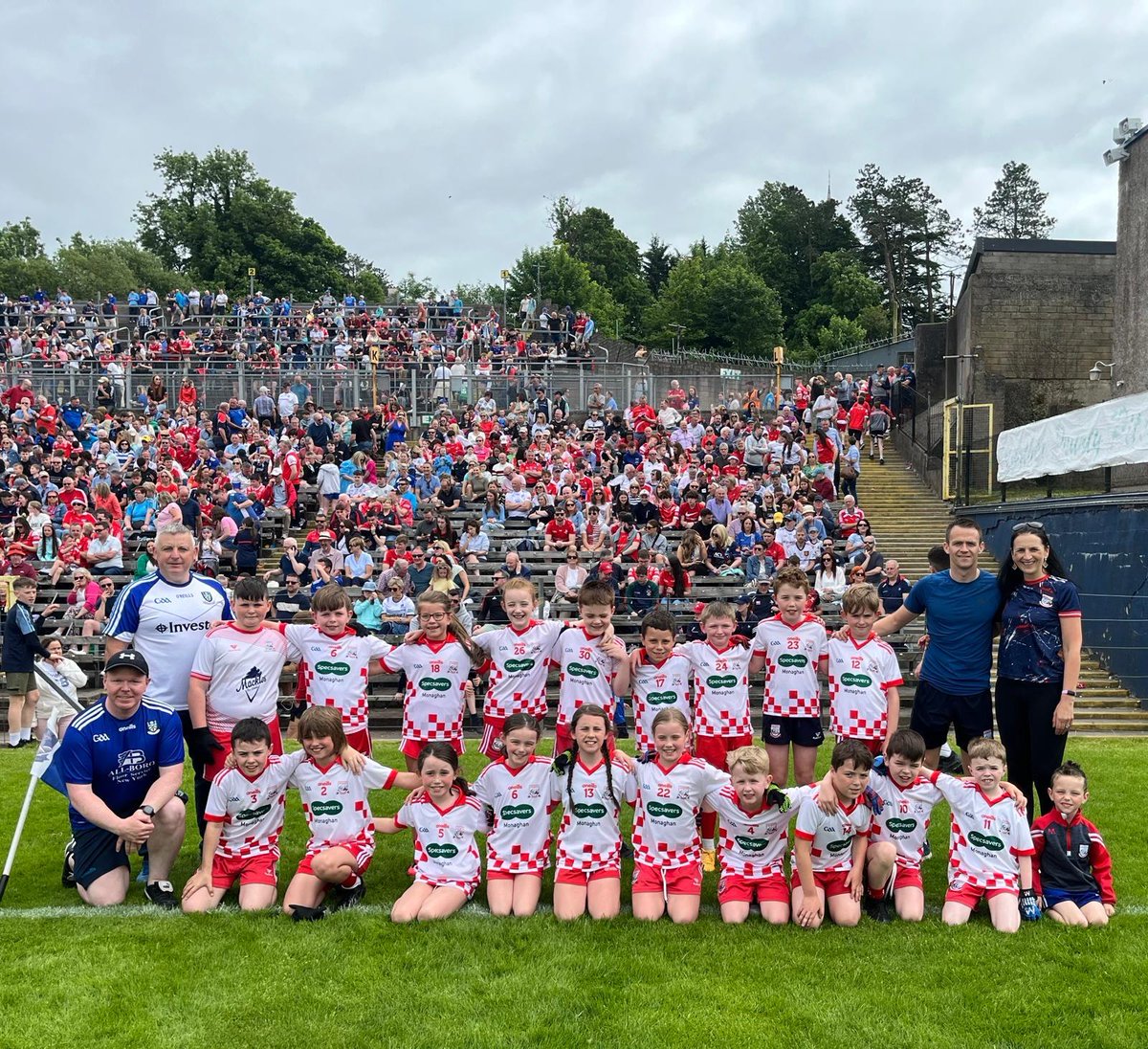 TyhollandGFC's tweet photo. What a day for our U10 squad ..There half time performance lifted the spirits off all in attendance  and was the turning point for the Monaghan Senior team today.. Well done Boys /Girls 🇲🇨🏐🇲🇨🏐🇲🇨🏐🇲🇨 https://t.co/ZzdPOHQupe
