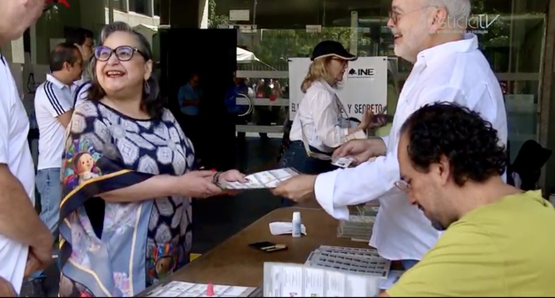 ⭕️Voto de la Ministra #NormaPiña presidenta de la <a href="/SCJN/">Suprema Corte</a> y el @CJF_Mx  La independencia y autonomía del #PoderJudicial implícitas en la elección de este #2DeJunio2024 #EleccionesMéxico2024 #EleccionesMx2024 Por el bien de México, todos a votar!!