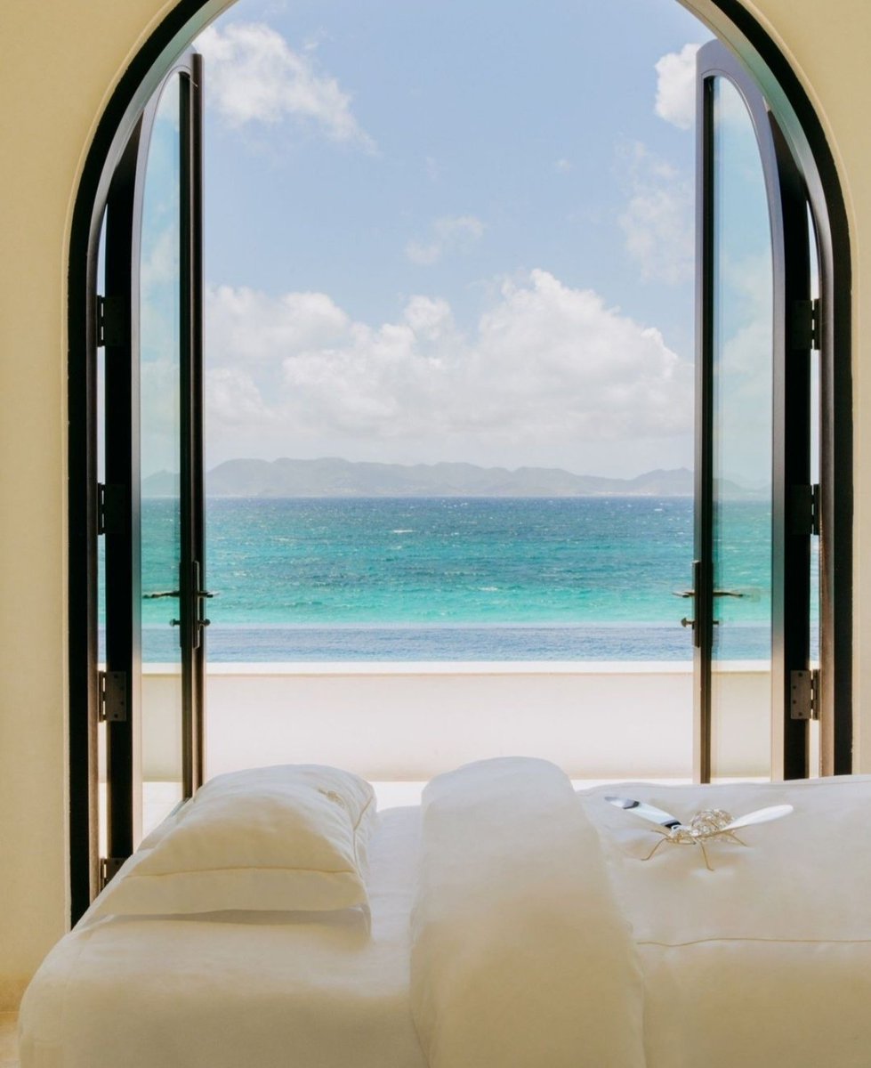 cppluxury's tweet photo. GUERLAIN Spa opens at Cap Juluca, a Belmond Hotel (Anguilla)
#Guerlain #GuerlainSpa #CapJuluca #Anguilla #Belmond #BelmondHotels #TheArtOfBelmond #luxuryhotels #luxuryspa #luxury #luxurybeauty #LVMH @LVMH @Guerlain @belmond https://t.co/10ina8L6Zs