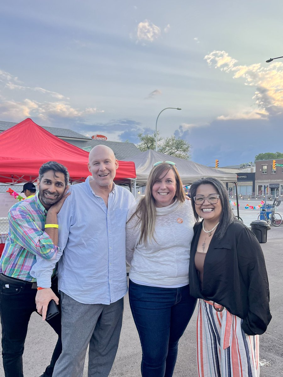 Leila Dance tweet media