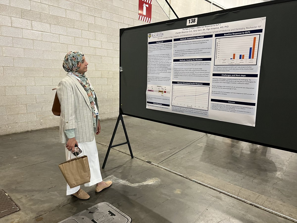 Meet our amazing Program Director Dr Shafiq <a href="/IShafiq10/">IShafiq</a> supporting her fellows at #ENDO2024