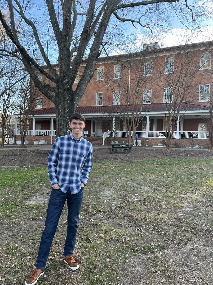 Returning from the <a href="/NSLIY/">NSLI for Youth</a> academic year in Taiwan, I am honored to announce that I will be attending <a href="/OleMiss/">Ole Miss</a> as a Stamps Scholar, member of the Honors College, <a href="/CroftUM/">Croft Institute</a>, Trent Lott Leadership Institute &amp; the Chinese Flagship this Fall!

#HottyToddy