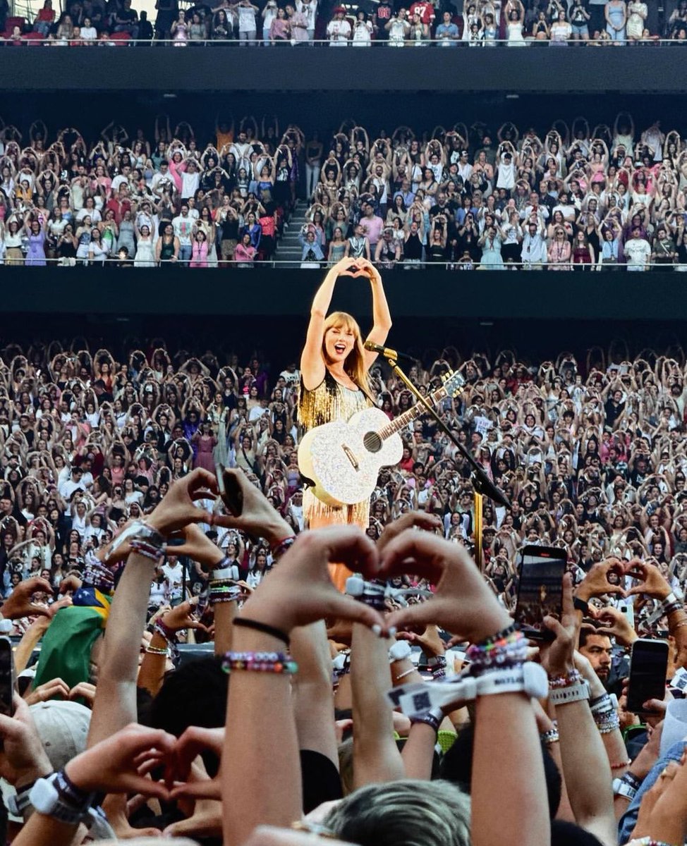 marleyharper's tweet photo. we’re never beating the cult allegations #TSTheErasTour https://t.co/nF1soF7bGZ
