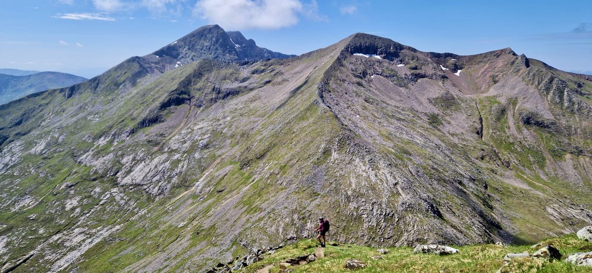 skhsusieq's tweet photo. Few shots my hiking buddy took of me on yesterdayโs hike! As you can probably tell if Iโm not behind the camera I like to be as far away as possible ๐คฃ
#hike #hiker #munrobagger #hikingadventures #hikelife https://t.co/yt1ToGOD4f