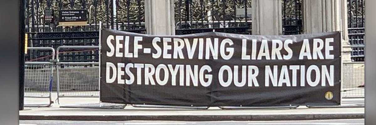 Equality_4all62's tweet photo. Never #VoteTory
The #ToriesBrokeBritain with the help
of #Murdoch #Dacre & their client journalist friends enabled by Uber Rich #ToryDonors https://t.co/jYf8FYLp1m
