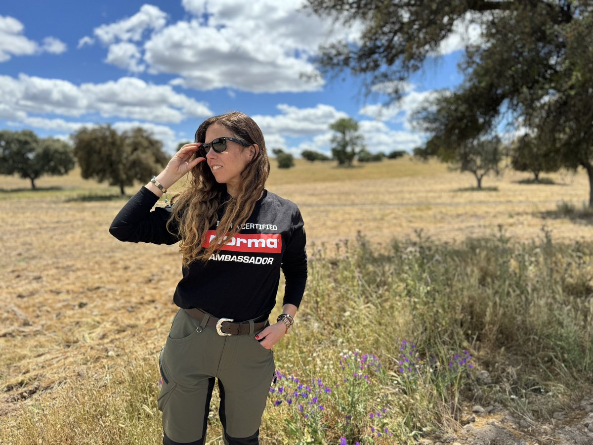 ¡Termina un fin de semana increíble!⚪️1️⃣5️⃣🏆⭐️Mañana arranca una nueva semana,así que llenémonos de energía y buenas vibras.¡Vamos a por todas!💪🏽💥
#cazayconservación #nature #lifeofspain #wildboar #ibex #picoftheday #huntingpic #caza #campo #huntinggirl #hunt #hunter #huntress