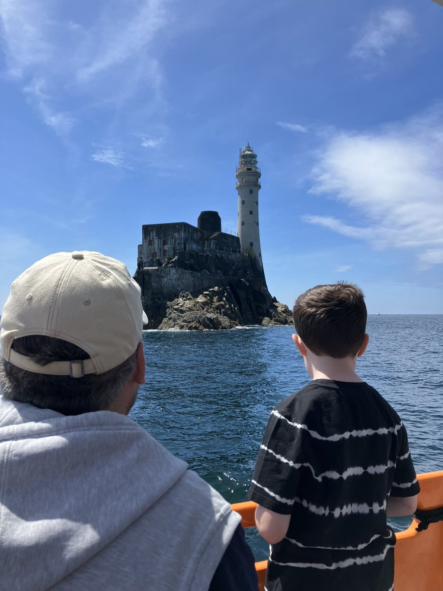 MarinaStrasser's tweet image. Fastnet with @brianclayton today! Fantastic day out with @CapeClearFerry!