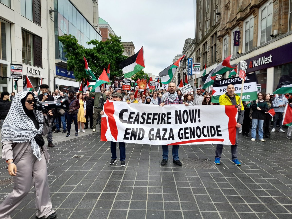 jeremykopite's tweet photo. Liverpool Sunday march for the Palestinians and for ceasefire and an end to genocide in Gaza @PSCupdates @GMF_Palestine @QudsNen @AJEnglish @intifada @BDSmovement @LivEchonews @bbcmerseyside @liverpoolpost @LIndependents @KimJohnsonMP https://t.co/0yTnTWTmO1