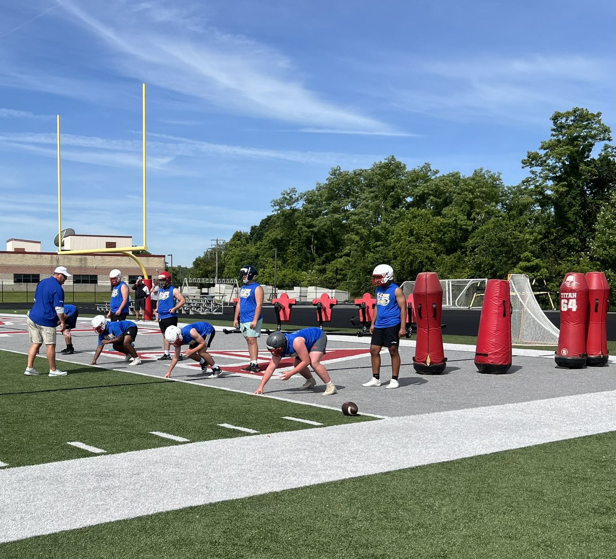 coach_tranter's tweet photo. Great time at the @JM_OLine_Camp this weekend. Got to see former CV teammate @EricKush64 and the current Colts got in some good work! https://t.co/5Pz9t5gD8G
