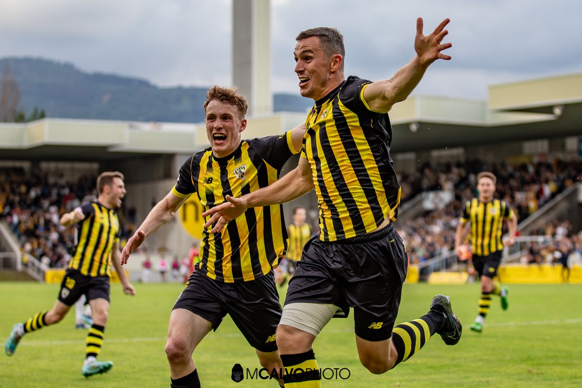 Primer y último partido de la temporada
Mismo equipo, mismo campo y más o menos la misma hora
La diferencia? 10 meses y 90 partidos de experiencia y práctica
El año que viene más y mejor 📸