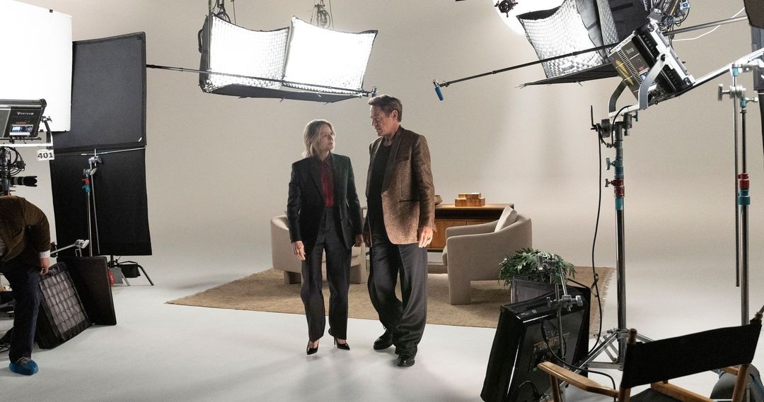 rdjpicsvault's tweet photo. BTS of the conversation between Robert and Jodie Foster on Actors on Actors 

Credits: Variety ( IG ) https://t.co/NQJLu9Bd5N