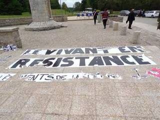 Lysiane_Metayer's tweet photo. Ce week-end, des actes de vandalisme inacceptables ont visé le siège du @partisocialiste à #Lorient et la stèle du monument de La Nouette, commémorant la Résistance à #Serent 

Je condamne avec la plus grande fermeté ces actes lâches et injustifiables. https://t.co/mxgvA4pC3a