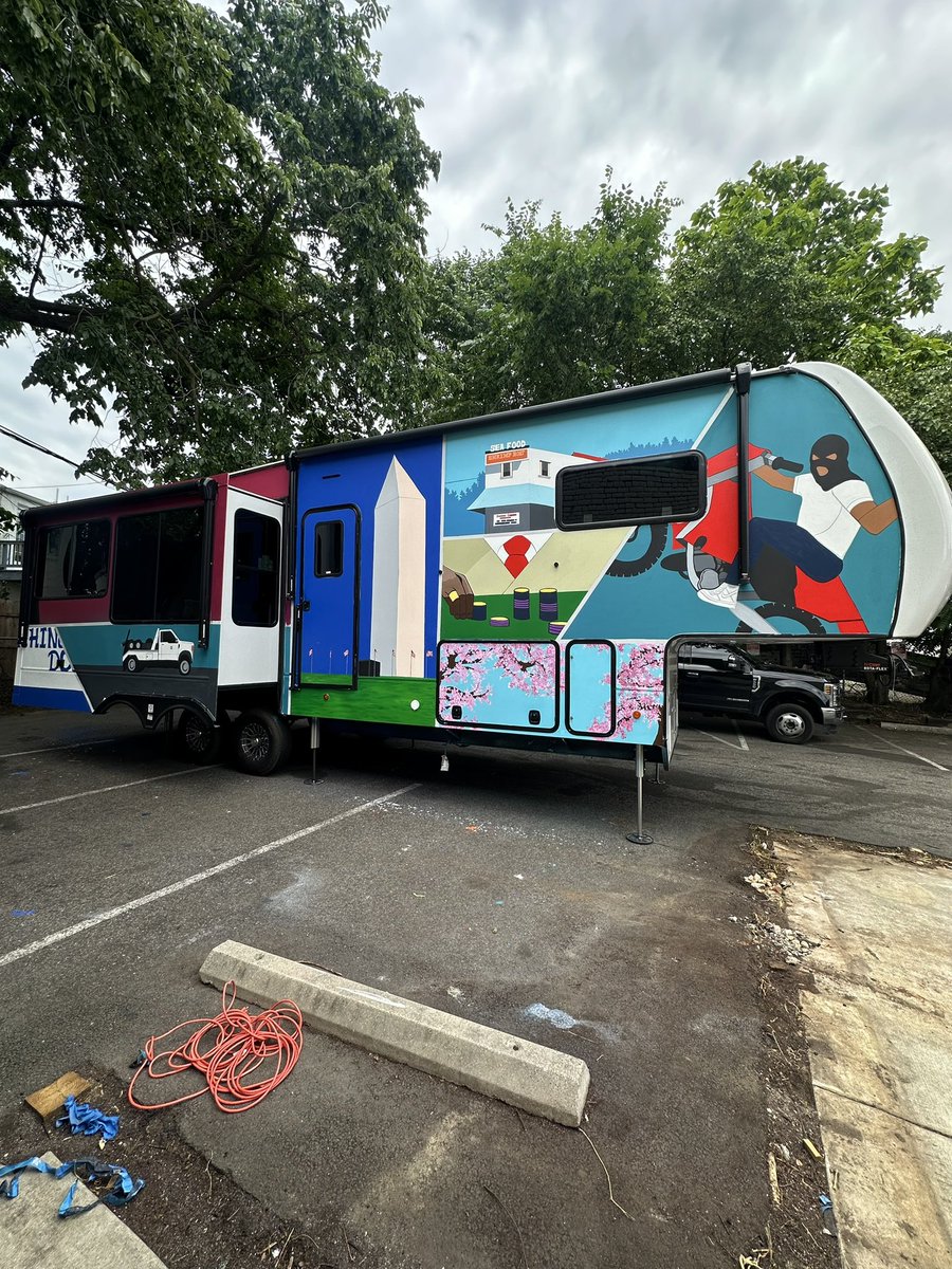 _TyraChanel's tweet image. DC “ Grand Theft Auto “ themed RV hand painted by me ❤️