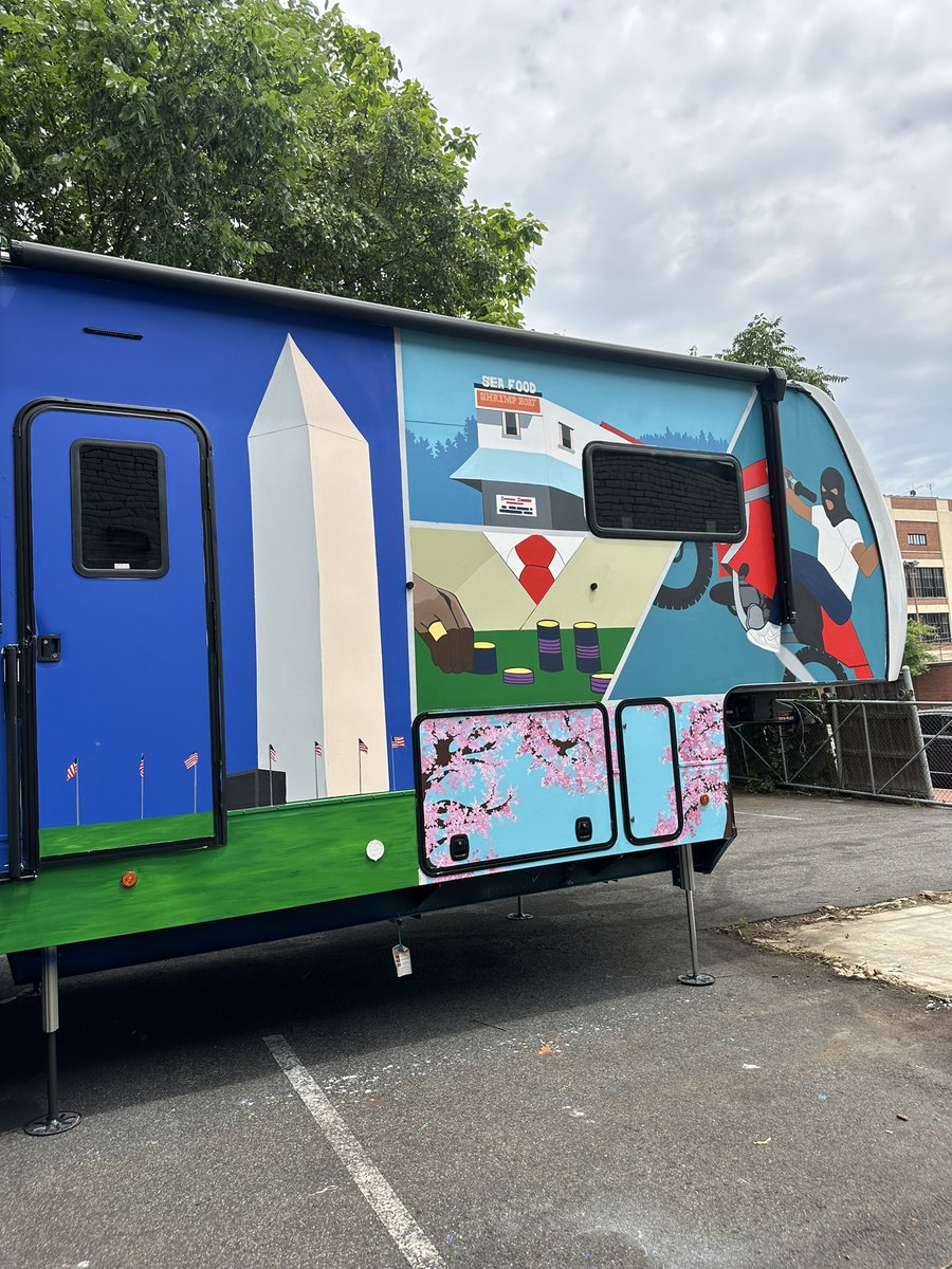 _TyraChanel's tweet image. DC “ Grand Theft Auto “ themed RV hand painted by me ❤️