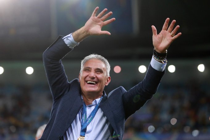 Obrigado Tite por transformar o Cebolinha no Messi...