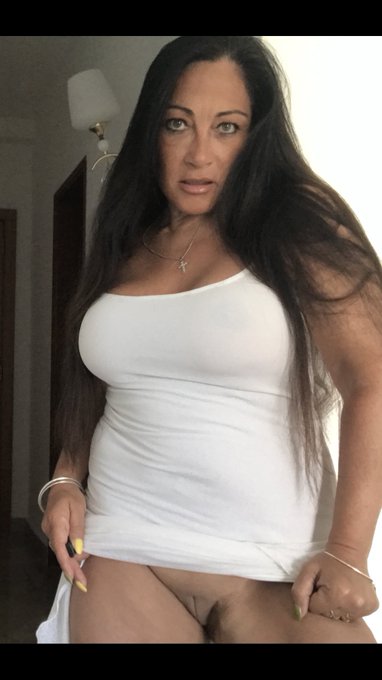 😈😈😈 everyone 😈😈😘🥳 https://t.co/JjSrvoOMhB