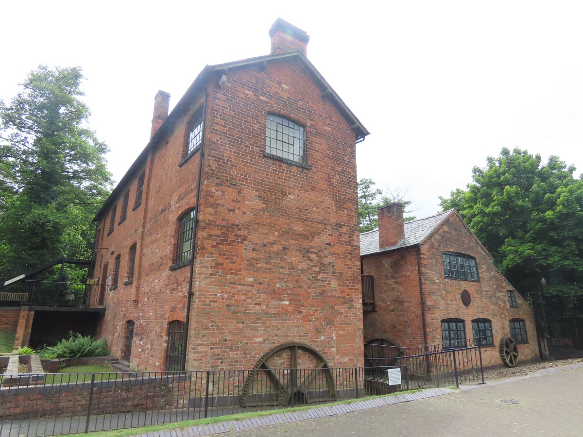 Elliott Brown tweet media