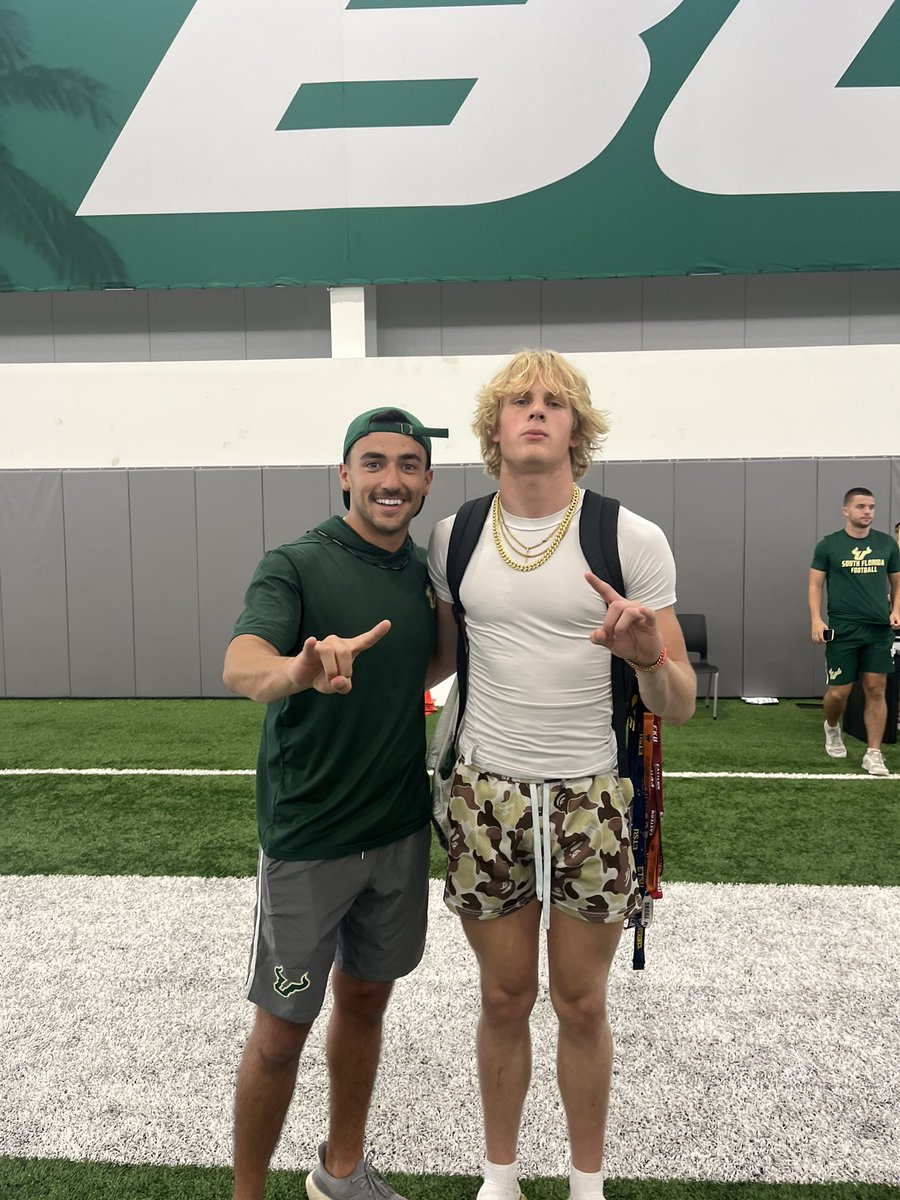 d1brock's tweet photo. Great day at @USFFootball.Great competition !Thankful for the conversation with @CoachCarmichaeI aswell.@NCS_CoachT @on3 @C_Payne6 https://t.co/Q8uHQXySqD