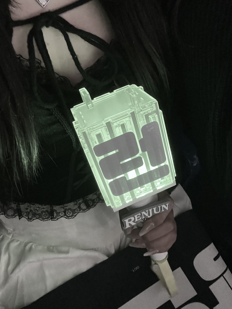 walkwithrenjun's tweet photo. 07 저와 사이좋게 지내세요😽💋
 #시즈니 #시즈니토친소 #시즈니_트친소
#시즈니맛팔 #시즈니と繋がりたい  #シズニと繋がりたい  #런쥔 #드림 #드림쇼 https://t.co/A66mk4CzTo