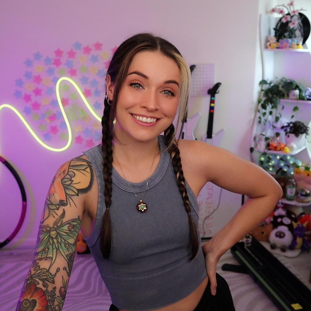 FoxieKT's tweet photo. 💗I'M LIVE FOR SUNDAY FUNDAY!💗
Community games, TikTok review, snack review, and more! Come hang out! 🥰
https://t.co/HqqAB72wA4 https://t.co/6SZwR26KqU