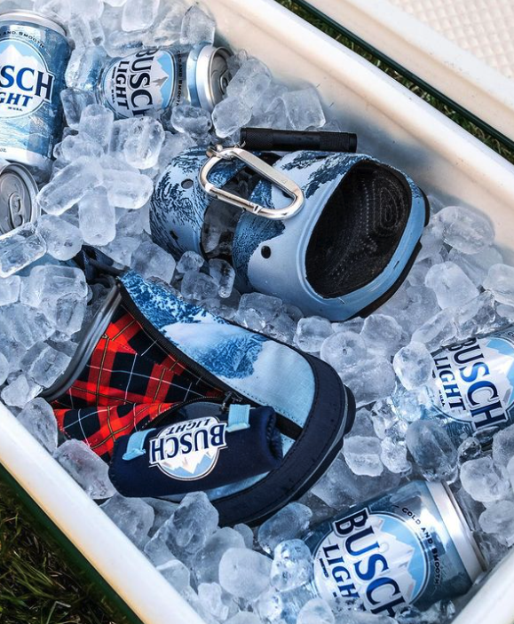 SOLELINKS's tweet photo. Ad: Busch x Crocs Collection

Buy both and save extra 30% off w/ code SAVE30

$44 Clog:https://t.co/5FrR8y34oN
$33 Sandals:https://t.co/Hv8zowRsHR https://t.co/FTVTjpfwac