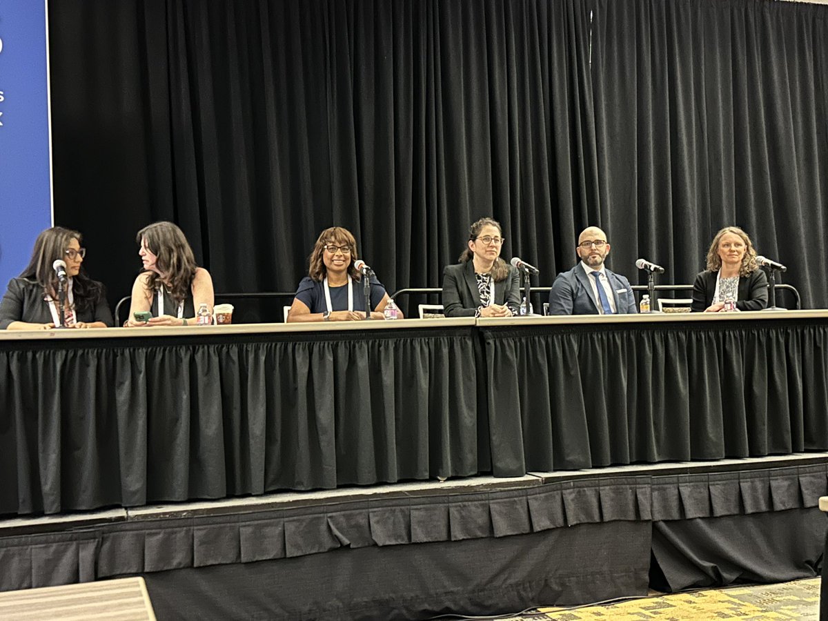 Great to see 3 <a href="/CleveClinicFL/">Cleveland Clinic Florida</a> alumni in the <a href="/ASCRS_1/">ASCRS_1</a> #ASCRS24 diverticulitis session <a href="/dmhayden21/">Dana Hayden</a> <a href="/BoutrosMarylise/">Marylise Boutros</a> <a href="/Schadi_CRS/">Sami A. Chadi MD</a>