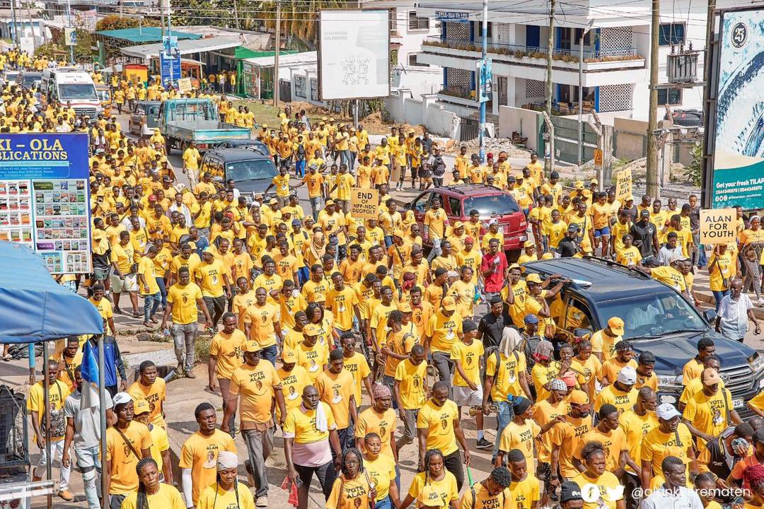 thealannews's tweet photo. Join Movement for change  and share your thoughts! Let's fuel this conversation about Alan Kyerematen  journey towards the presidency. Ghana's future is being shaped, and your perspective counts!🦋🇬🇭

📍KOFORIDUA… https://t.co/syeVOIX4iw