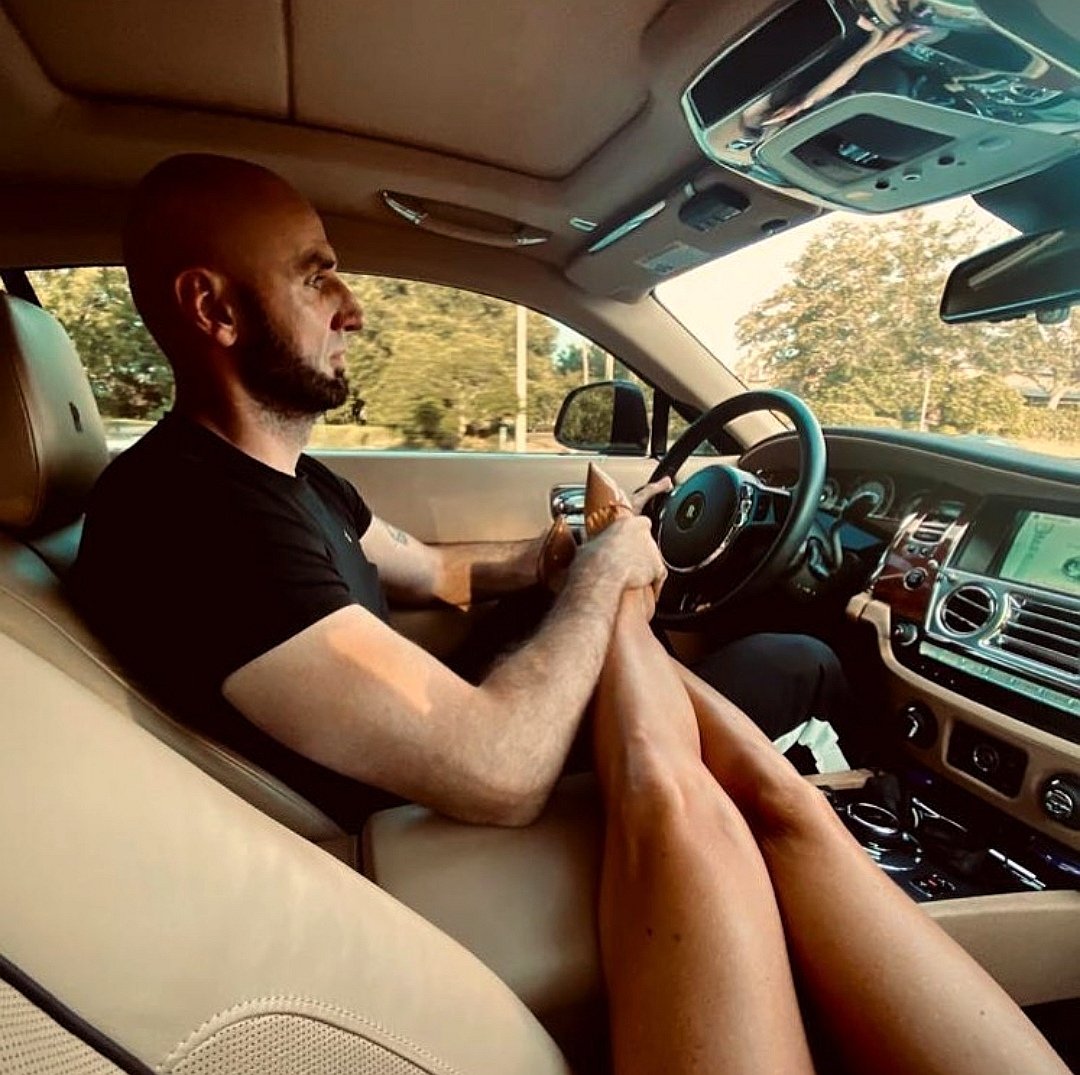 Gortat the Real GOAT!!! 🐐
#nba #highheels #luxury