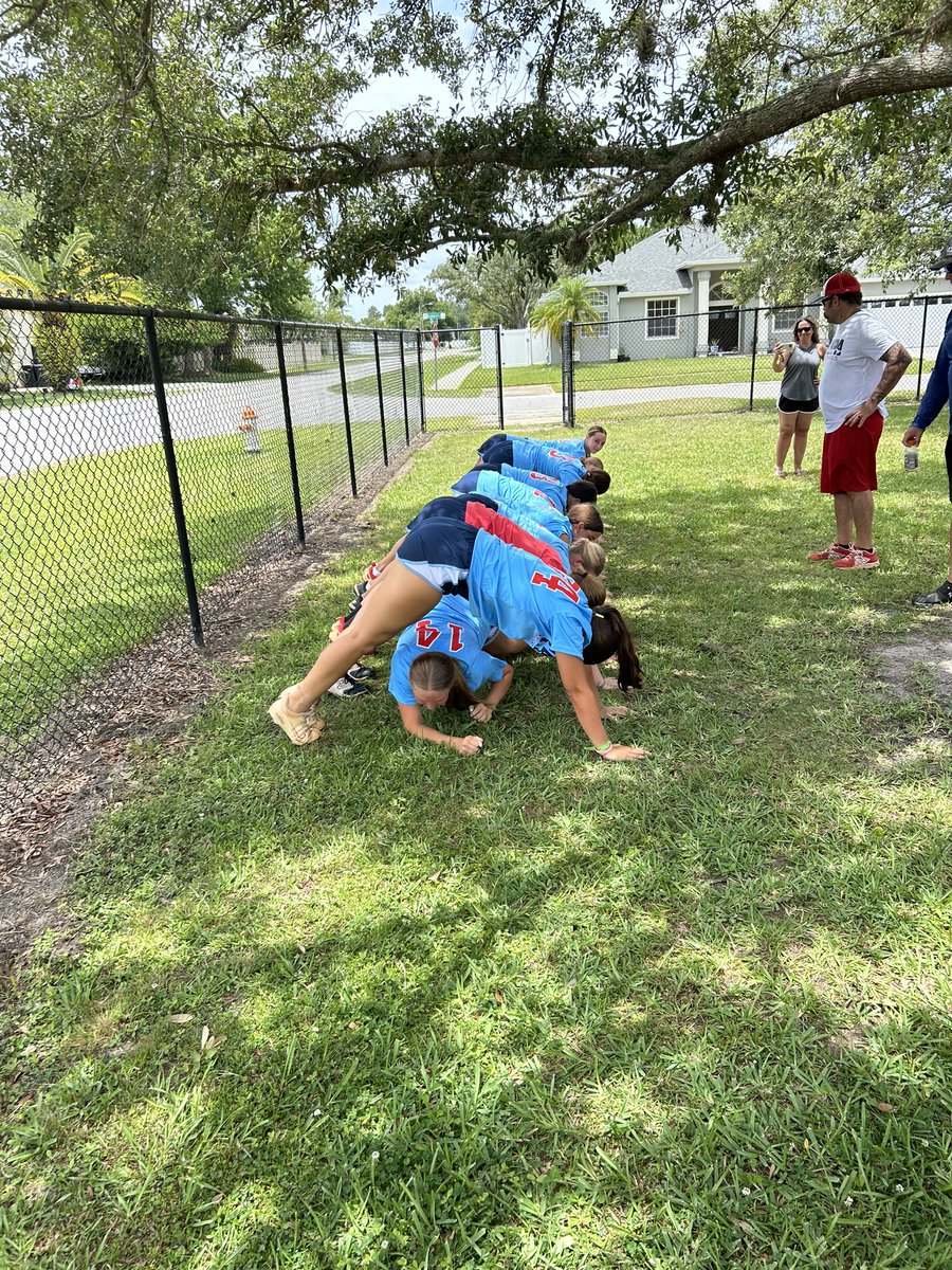 TampaMustangsKV's tweet photo. More Sunday funday for our Mustang crew!  Can’t wait til next weekend 🐎🥎💪! https://t.co/MfMz9GfdCN