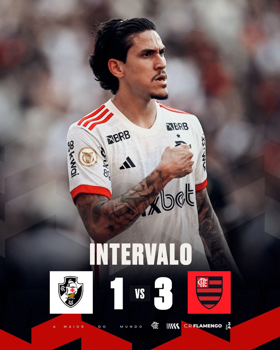 Flamengo's tweet photo. Intervalo de jogo no Maraca! O MENGÃO vai vencendo o Vasco por 3 a 1, de virada, com gols de Cebolinha, Pedro e David Luiz! 

#VASxFLA #VamosFlamengo https://t.co/jS19fiHTvt