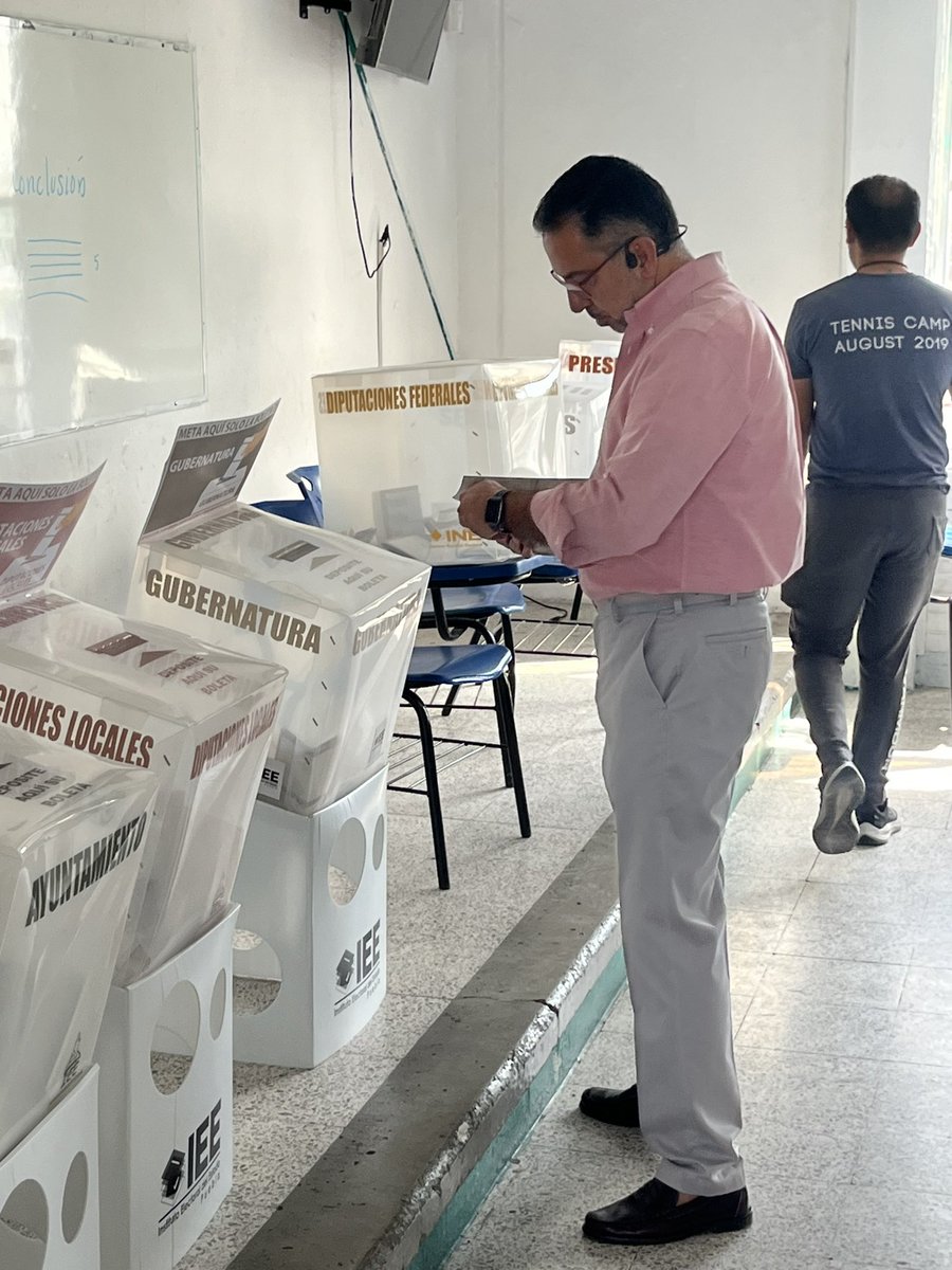 𝐉𝐚𝐯𝐢𝐞𝐫 𝐋𝐨𝐳𝐚𝐧𝐨 𝐀. tweet media