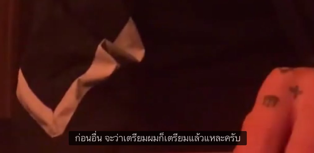 NokNochu_97_22's tweet photo. น้องจองกุกเคยพูดไว้ในไลฟ์ก่อนเข้ากรมว่าได้เตรียมอะไรไว้แล้ว ให้อาร์มี่ช่วยรอสักครึ่งปี  น้องบอกว่าเป็นการสปอยก้อนโตเลยเนอะ  ในตอนนั้นยังไม่รู้ว่าคืออะไร  แต่วันนี้รู้แล้วว่าน้องเตรียมเพลงที่เป็นของขวัญให้อาร์มี่ในงานเฟสต้า   แสนดีมาก น่ารักสุดๆๆๆ บังทันเตรียมทุกอย่างไว้หมดจริงๆๆ https://t.co/HJr9vfRp4P