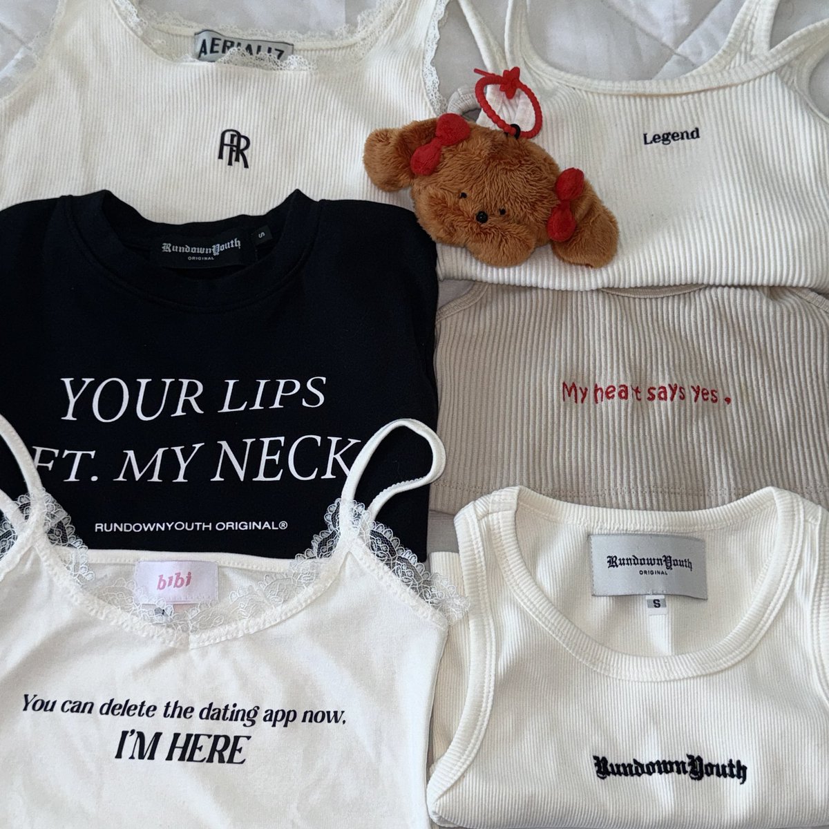 yoxrgravity's tweet photo. มาคับ 6.6 รวมแบรนด์ไทยทั้งหมดที่ใส่มาทั้งหมด ตั้งแต่เสื้อผ้า กระเป๋า รองเท้า หมวกยัน accessories 🦕🎈รวมไว้ให้เผื่อใครกำลังหาแนวทางแต่งตัว (ปล.มาร์สูง 153 cm.) https://t.co/m48LL285xM