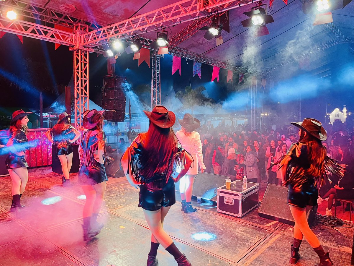 Noite mágica no Festival Junino de Belo Vale! Obrigado pelo carinho, pessoal!