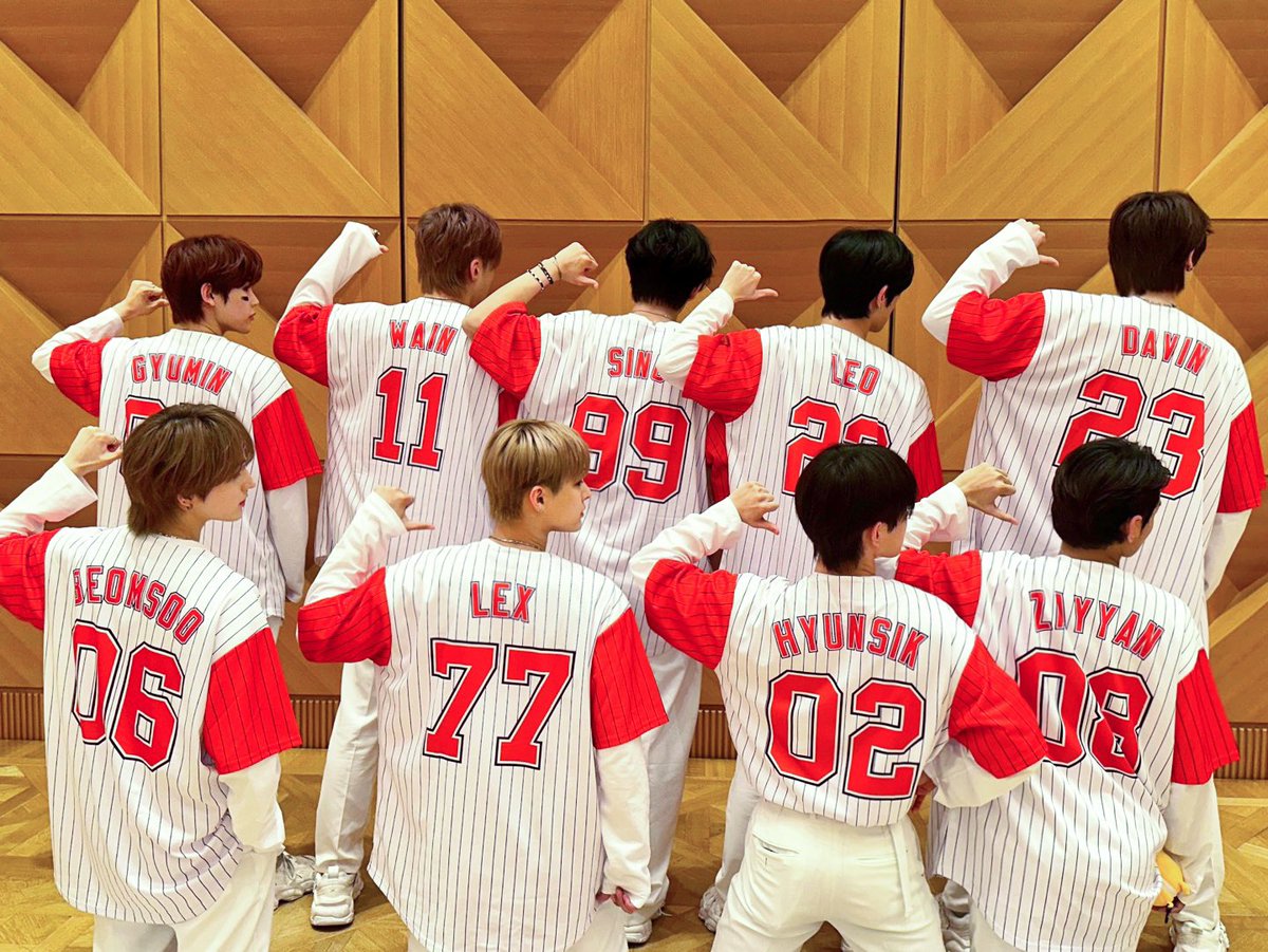 XODIACOfficial's tweet photo. [📸]

6월의 시작을 함께해 준 쏘블리⚾🩵
처음으로 해본 도쿄 팬사인회도 즐거웠어요🫂

#XODIAC #소디엑 #XOULDAY #HEYDAY  #XODIAC_XOULDAY  #XODIAC_HEYDAY https://t.co/e0HDWEM7l1