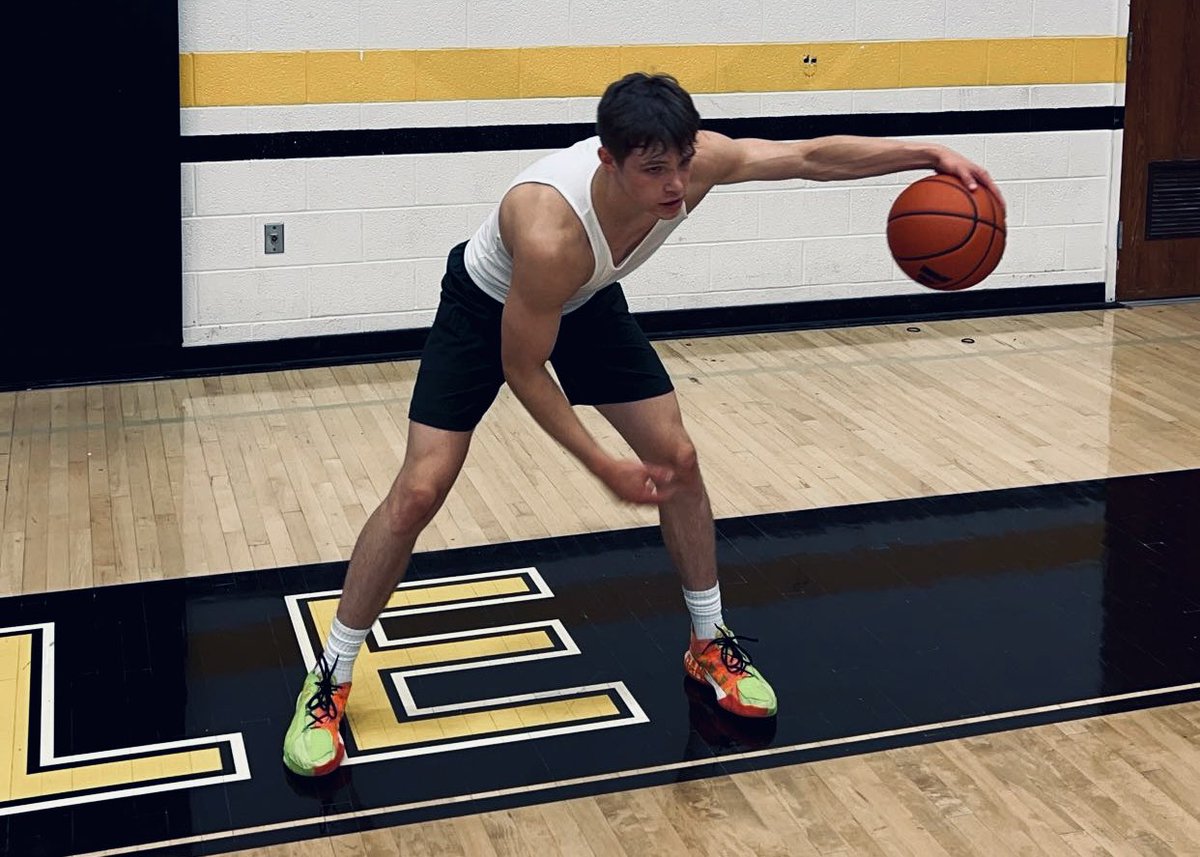 CuppsGabe's tweet photo. As a student-athlete, I'm always on the go and this summer I'm pumped to take on @TurnstoneCenter 's Push Paddle Pedal movement challenge. Join me in staying active while making a difference in the lives of people with disabilities here: https://t.co/oo3XUZuFPX https://t.co/IqnrZt6Ybo