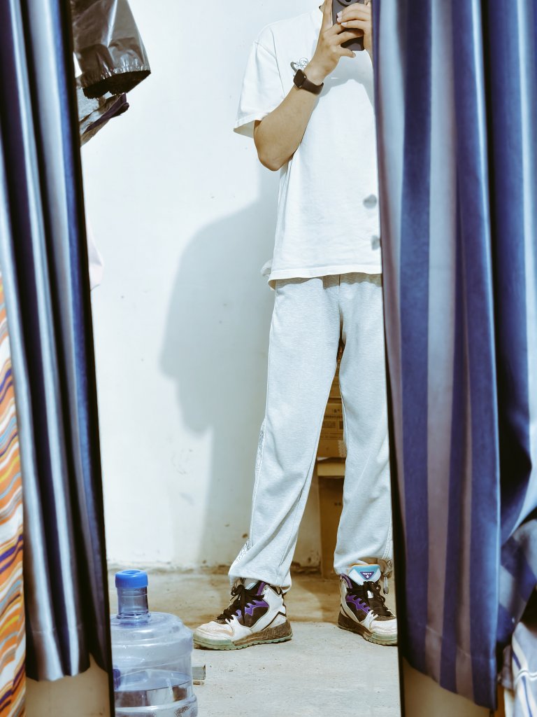 wangll0409's tweet photo. 腿上好多毛！😶😶😶 https://t.co/yDh7eHTWm1