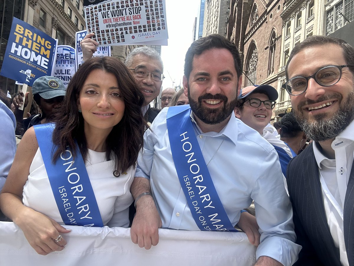 JasonKoppel's tweet photo. Kicking off @CelebrateIsrael with elected officials who are unequivocal in their support for Israel.
@GovKathyHochul @EricDinowitzNYC @TishJames @JulieMenin @HeleneWeinstein
@RepMikeLawler @InnaVernikov
#OnePeopleOneHeart
#BringThemHomeNow https://t.co/R87TEaYDsN
