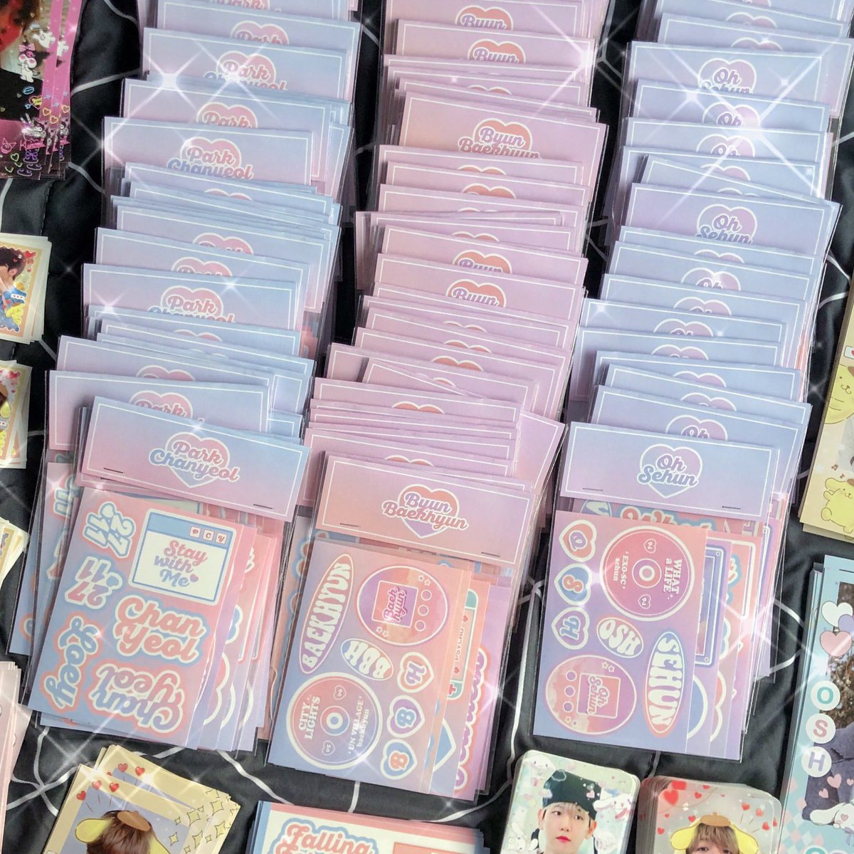 mintpscr's tweet photo. ⭐️พร้อมส่ง Sticker set (die-cut)💞
ลายนี้เหลืออยู่แบบละนิดหน่อยค่ะ
 ลดเหลือ 50฿/set (แถมการ์ด1ใบนะคะ)

❣️นัดรับหน้าคอนได้ทั้ง2วันค่า #ตลาดนัดEXO
#BBHLonsdaleiteinBKK #LONSDALEITEinBKK  #2024BAEKHYUNASIATOURINBKK https://t.co/O0O521RHOQ