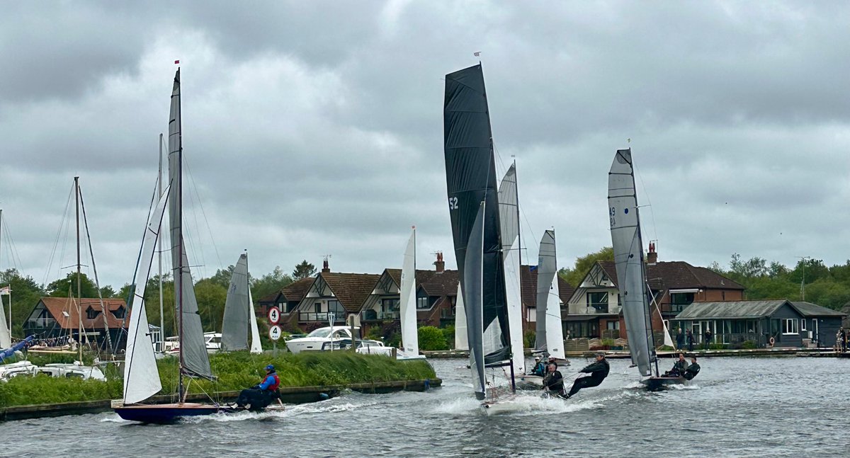 DEdleston's tweet photo. Start of the 2024 Three Rivers Race on the River Bure at Horning yesterday   #3RR2024 https://t.co/bbF89xEROU