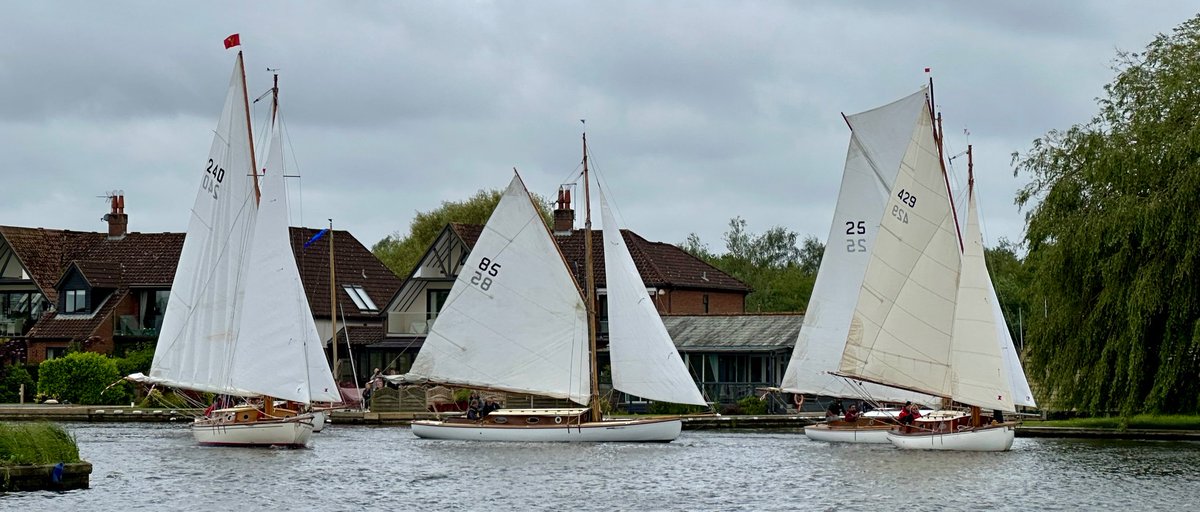 DEdleston's tweet photo. Start of the 2024 Three Rivers Race on the River Bure at Horning yesterday   #3RR2024 https://t.co/bbF89xEROU
