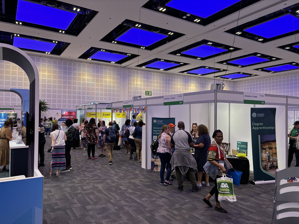 AlanAdvice's tweet photo. And we’re off! #RCN24
Lots of familiar @theRCN faces already and Wales doing a great impression of the Mediterranean!! ☀️ Come and say Hello! #NHSpensions https://t.co/BzqWat6OLR