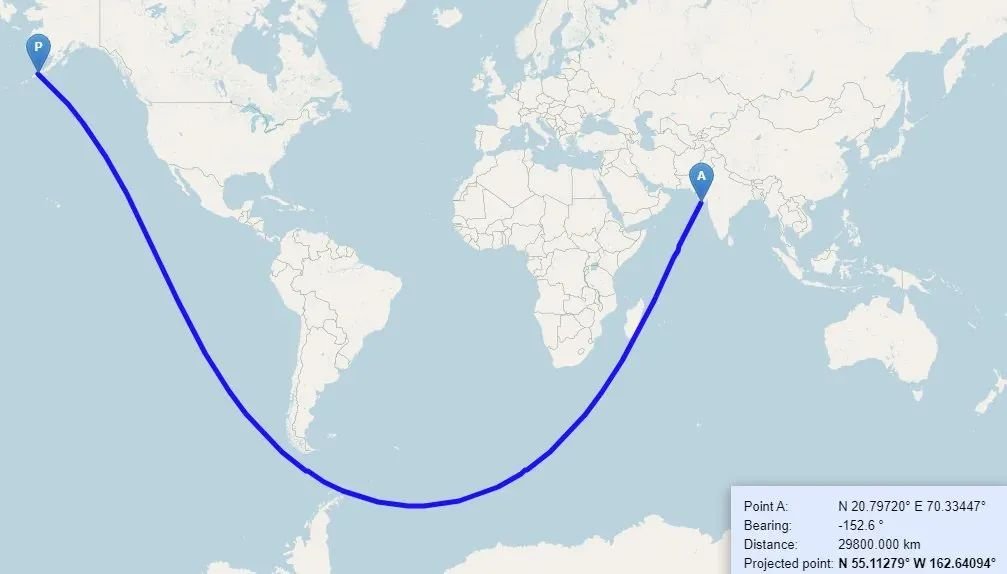 framaka's tweet photo. J'aime bien cette image rendant perplexe ceux qui ont du mal à se représenter les déplacements en ligne droite sur une sphère. Ici le capitaine du navire ne change jamais de direction pour se rendre d'Inde aux USA ;) https://t.co/CShJhErVSt