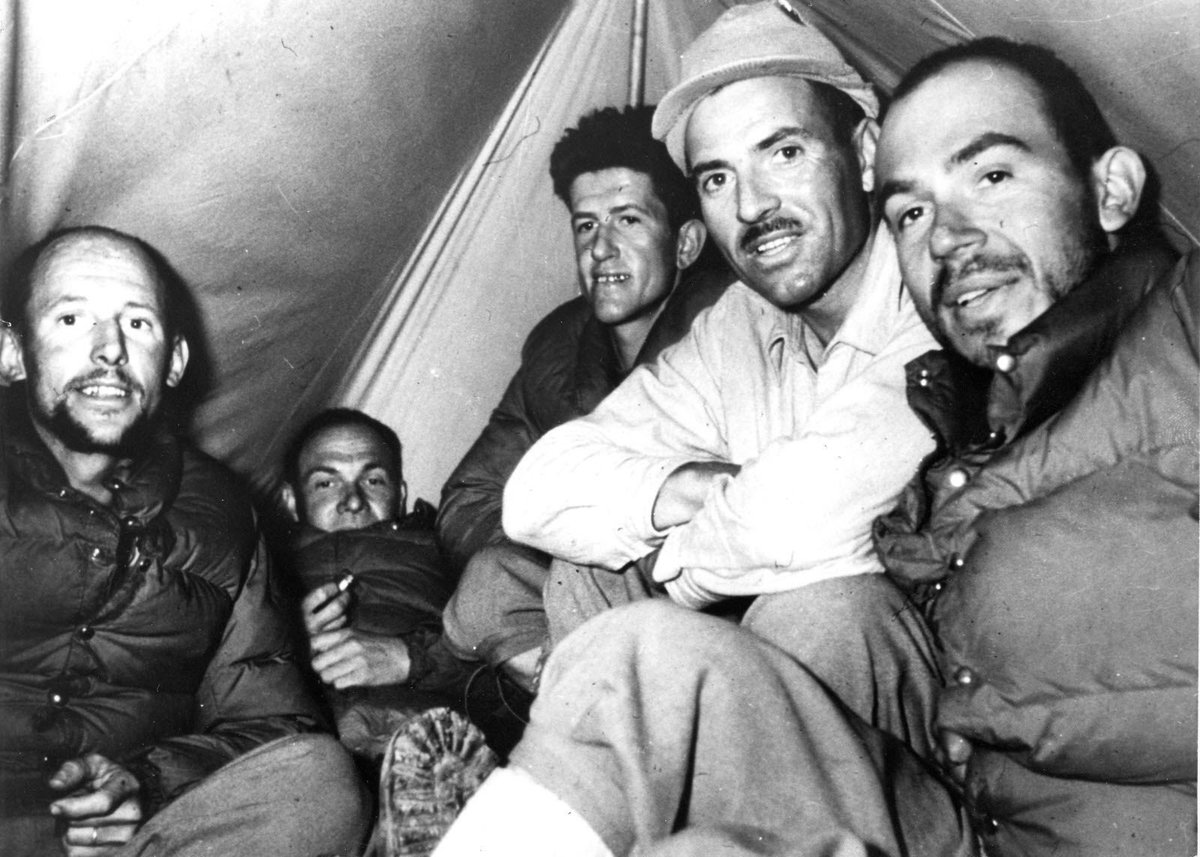 8000mThe's tweet image. 🚨🏔Il y a 74 ans jour pour jour, les alpinistes Français Louis LACHENAL &amp;amp; Maurice HERZOG réussissaient pour la première fois de l’histoire, l’ascension d’un sommet de plus de 8000 mètres (Himalaya, Népal, Annapurna, alt 8091 mètres). Souvenir(s)…  #sport #alpinisme #escalade