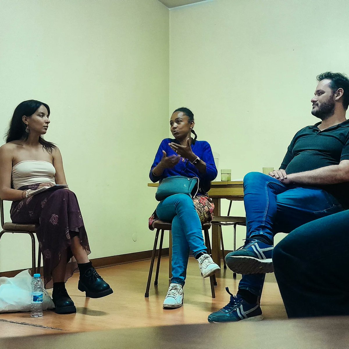 BlocoCoimbra's tweet photo. Roda de conversa sobre antirracismo e migrações, no âmbito do encontro nacional antirracista. Com a participação de Anabela Rodrigues, eurodeputada, Andreia Galvão, da comissão política, e Guilherme Nogueira, advogado. NOSSO FUTURO, NOSSA LIBERTAÇÃO! 29-30 junho na Amadora https://t.co/kwjxOdFL0F