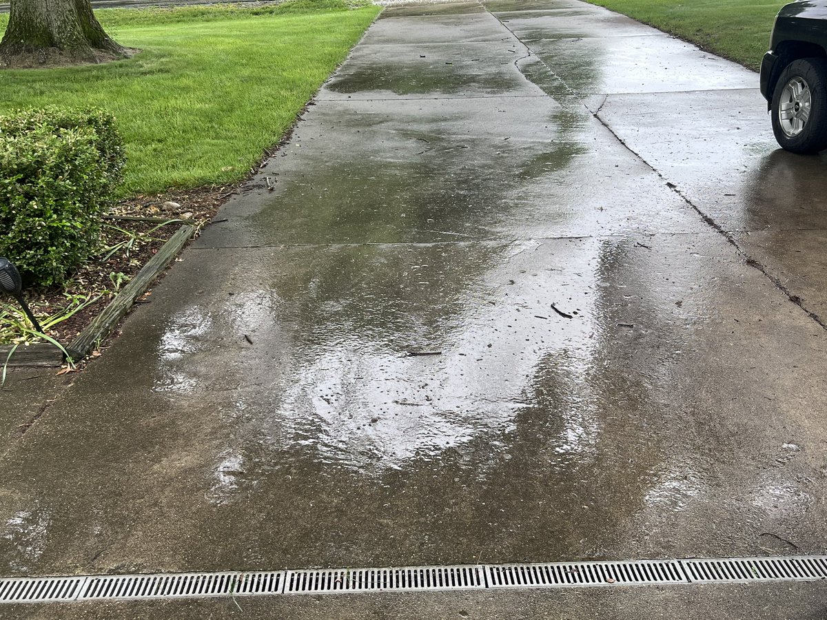Sam Lashley (@slashman_us) on Twitter photo Pretty good shower just moved thru south of Crawfordsville. <a href="/NWSIndianapolis/">NWS Indianapolis</a> Pretty good shower just moved thru south of Crawfordsville. <a href="/NWSIndianapolis/">NWS Indianapolis</a>