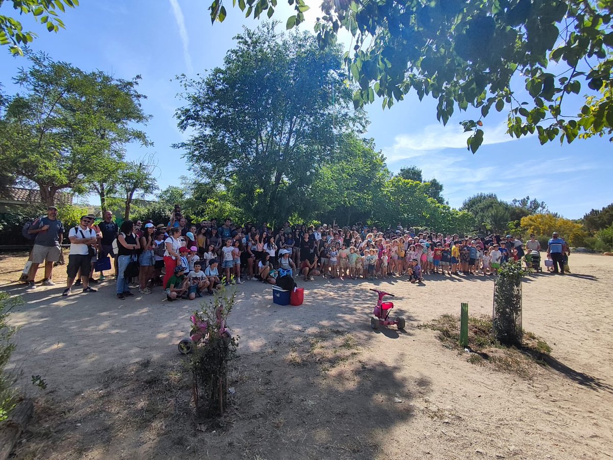 ampavereda's tweet photo. Gracias familias por apostar por una convivencia diferente. Y a todo el equipo de Kuna que han hecho de este día algo muy especial. https://t.co/dLz6nu93YJ