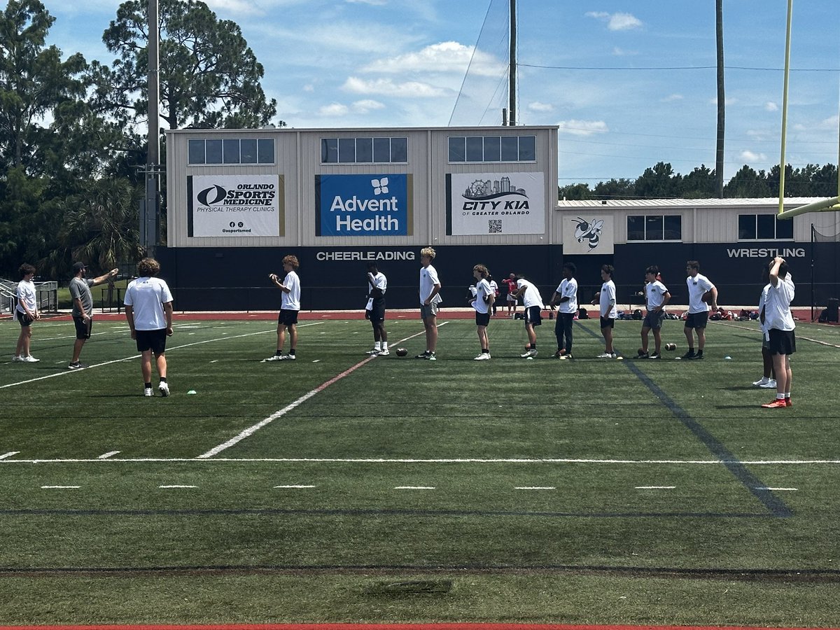 Luke17Larson's tweet photo. Blessed to get an opportunity to go to an NFA quarterback camp. This camp helped me improve greatly! #quarterback https://t.co/LmN6gcBXzB