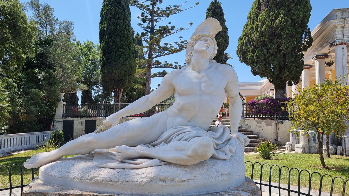 WibCar's tweet image. First time in #Corfu and loving it. From ancient houses to majestic fortresses and culinary treats (kumquat anyone?!): #greece never disappoints! #5thtime